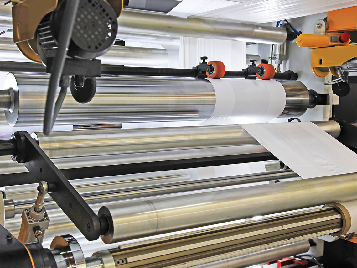 Packaging equipment that rolls out paper from it's cylinders